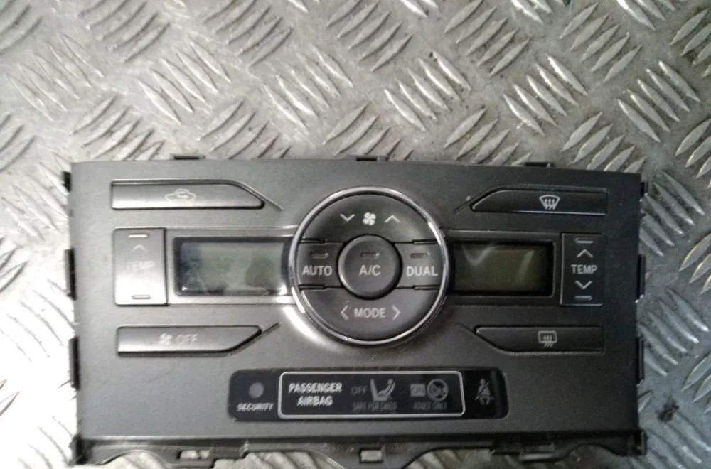 Commande de chauffage Toyota AURIS (_E15_) 2.2 d (ade157_, ade151_) (2006-2012) occasion