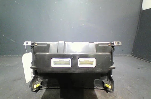 Commande de chauffage Toyota COROLLA Verso (ZER_, ZZE12_, R1_) 2.0 d-4d (cur10_) (2004-2009) occasion