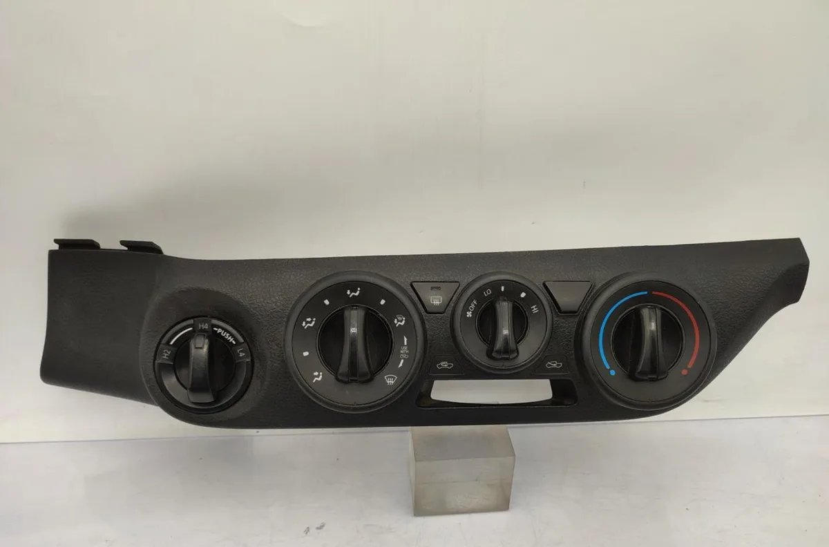 Commande de chauffage TOYOTA HILUX 5 PHASE 1 occasion