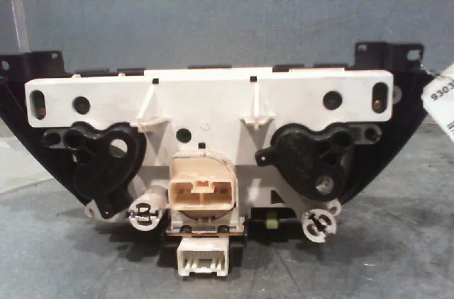 Commande de chauffage TOYOTA RAV4 2002 occasion