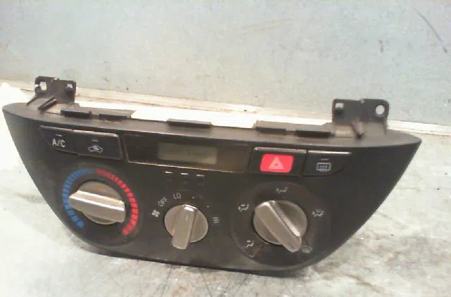 Commande de chauffage TOYOTA RAV4 2002 occasion