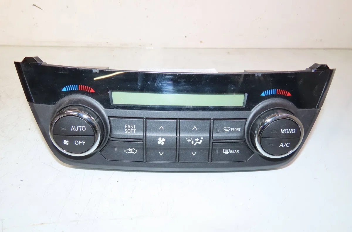 Commande de chauffage TOYOTA RAV4 occasion