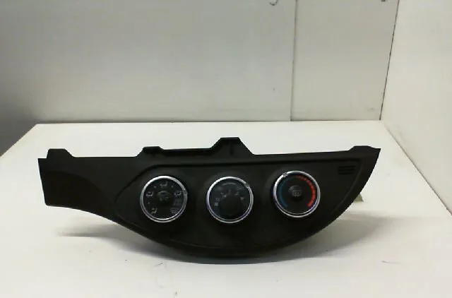Commande de chauffage TOYOTA YARIS III Phase 2 06-2014 occasion