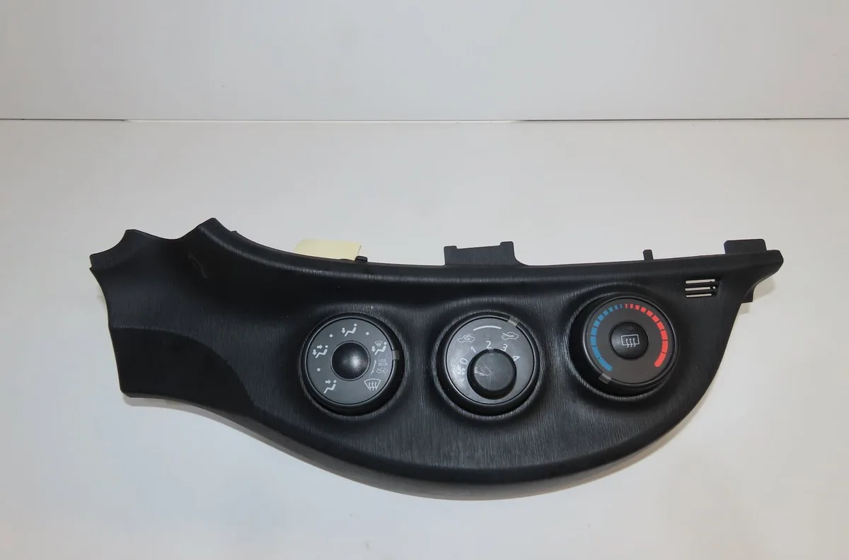 Commande de chauffage Toyota YARIS (_P13_) 1.4 d (nlp130_) (2011) occasion