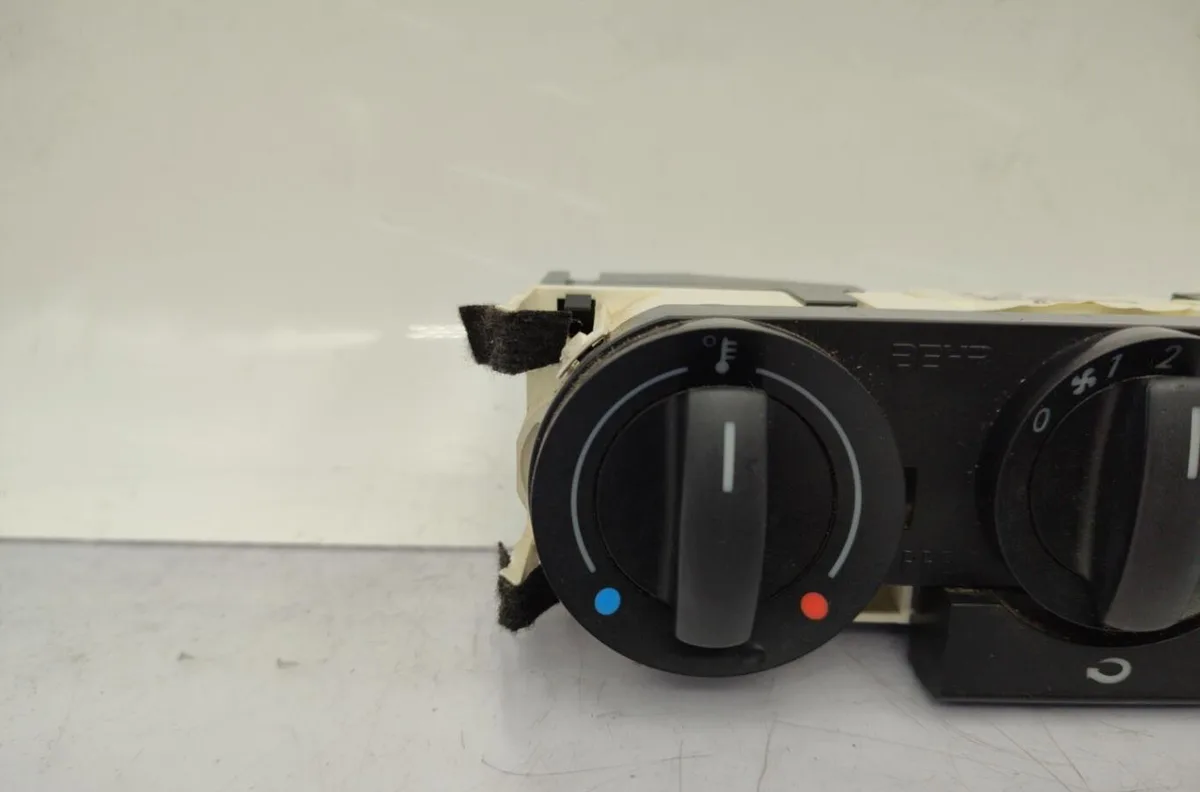 Commande de chauffage VOLKSWAGEN FOX occasion
