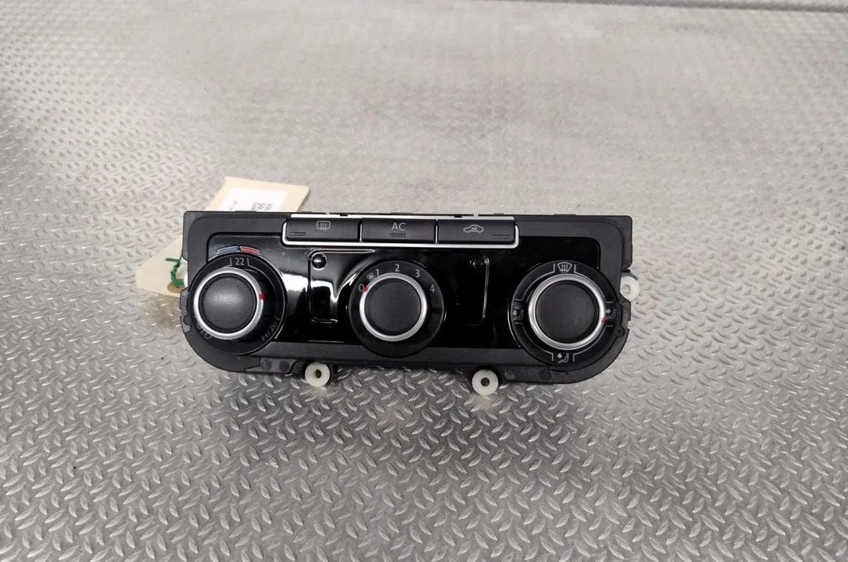 Commande de chauffage Volkswagen GOLF VI (5K1) 1.4 (2008-2012) 5 portes occasion