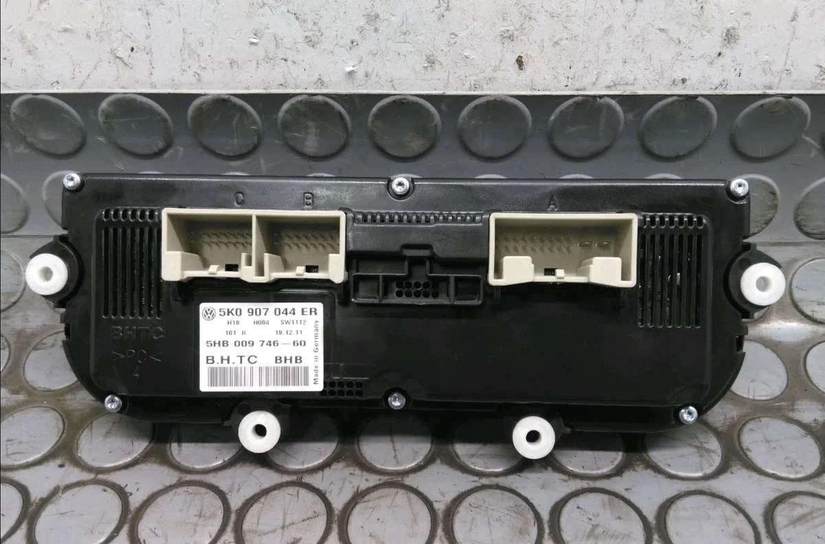 Commande de chauffage Volkswagen GOLF VI (5K1) 2.0 tdi 4motion (2009-2012) occasion
