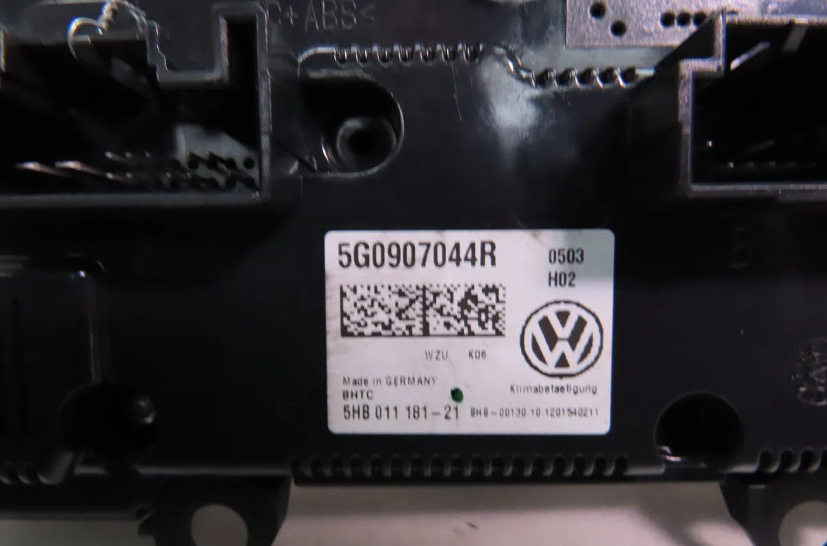 Commande de chauffage Volkswagen GOLF VII (5G1, BQ1, BE1, BE2) 1.2 tsi (2012-2017) occasion
