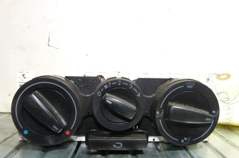 Commande de chauffage VOLKSWAGEN LUPO occasion