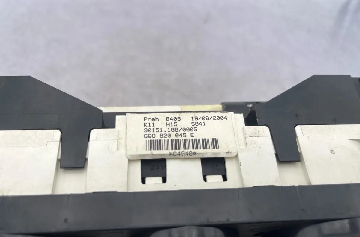 Commande de chauffage VOLKSWAGEN POLO 4 PHASE 1 occasion