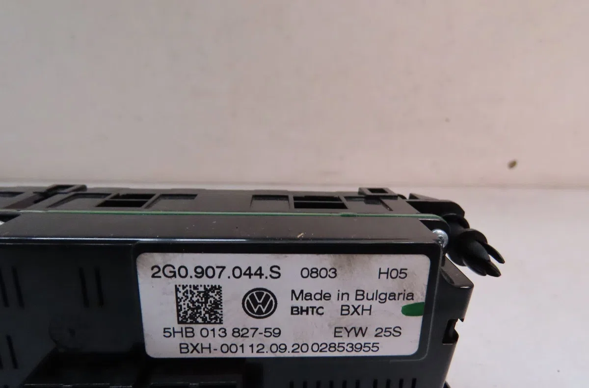 Commande de chauffage Volkswagen POLO VI (AW1, BZ1, AE1) 1.6 tdi (2017-2019) occasion