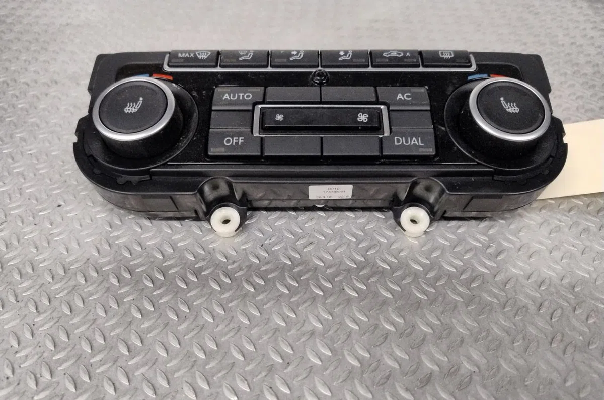 Commande de chauffage VOLKSWAGEN SCIROCCO 3  SCIROCCO 3 PHASE 1 COUPE occasion