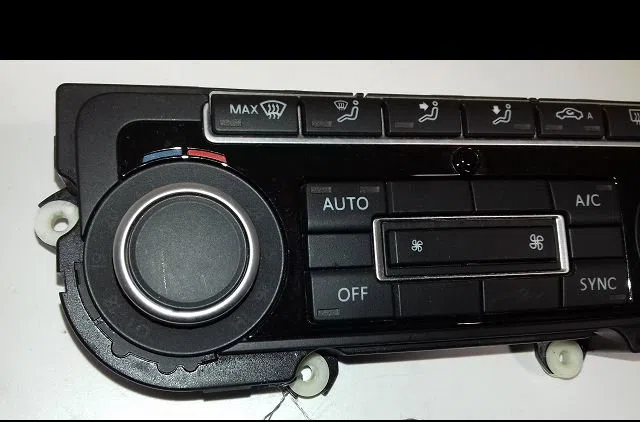 Commande de chauffage Volkswagen TIGUAN (5N_) 2.0 tdi (2008-2018) 5 portes occasion