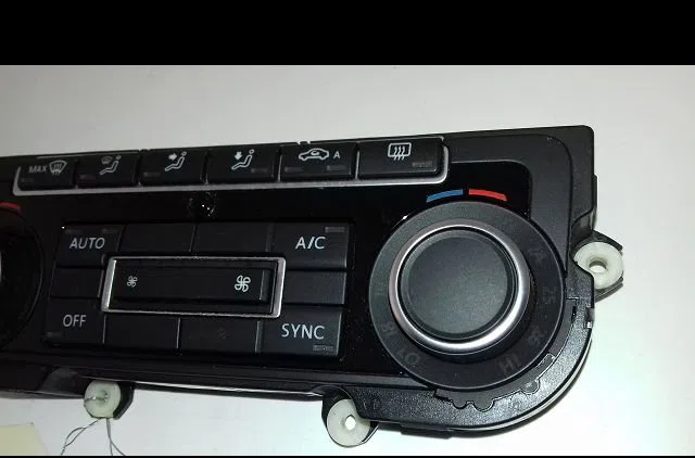 Commande de chauffage Volkswagen TIGUAN (5N_) 2.0 tdi (2008-2018) 5 portes occasion