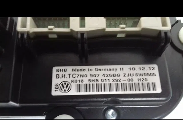 Commande de chauffage Volkswagen TIGUAN (5N_) 2.0 tdi (2008-2018) occasion