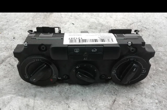Commande de chauffage Volkswagen TOURAN (1T1, 1T2) 1.9 tdi (2003-2004) 5 portes occasion