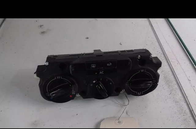 Commande de chauffage Volkswagen TOURAN (1T1, 1T2) 1.9 tdi (2003-2004) occasion