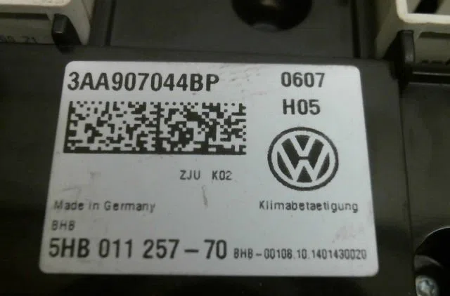 Commande de chauffage VOLKSWAGEN TOURAN occasion