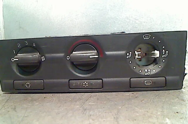 Commande de chauffage VOLVO V40 1999 occasion