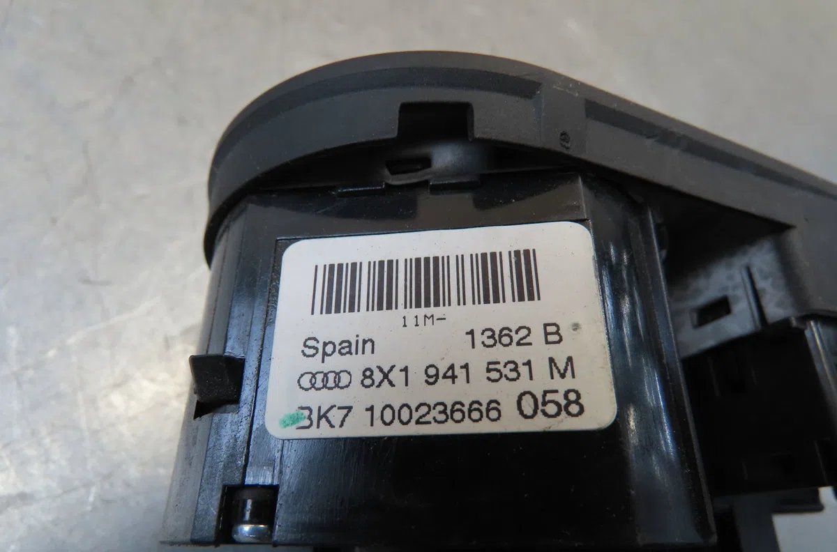 Commande eclairage Audi A1 (8X1, 8XK) 1.6 tdi (2011-2015) occasion
