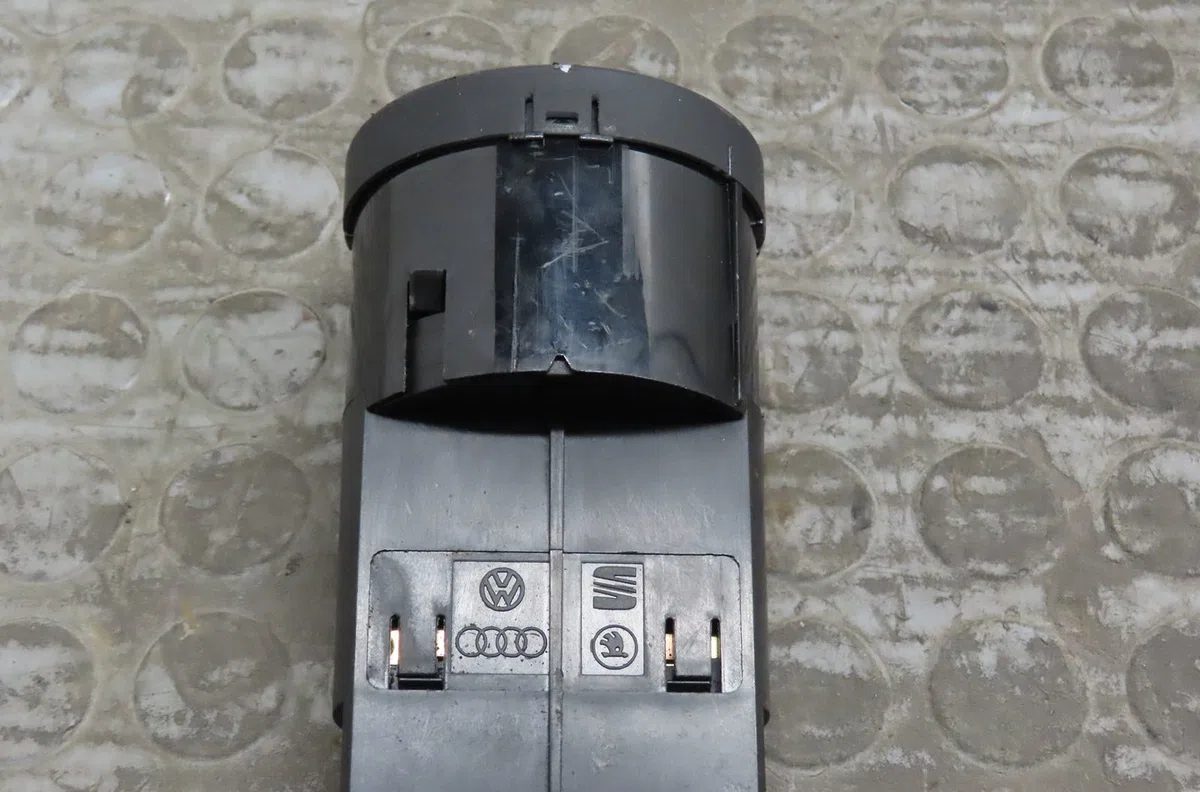 Commande eclairage Audi A4 B7 (8EC) 2.0 tdi 16v (2004-2008) 4 portes occasion