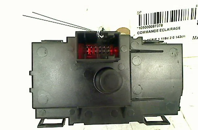 Commande eclairage Bmw 1 (E81) 118 d (2006-2011) 3 portes occasion