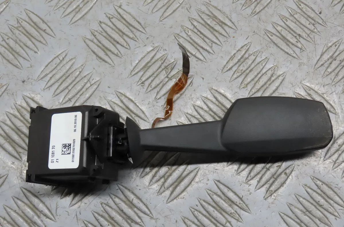 Commande eclairage Bmw 1 (E87) 118 d (2004-2007) 5 portes occasion