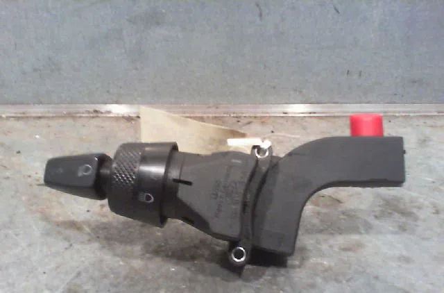 Commande eclairage FORD ESCORT 1989 occasion