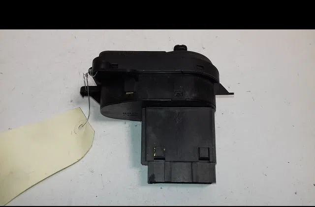 Commande eclairage Ford FIESTA V (JH_, JD_) 1.4 tdci (2001-2008) 5 portes occasion