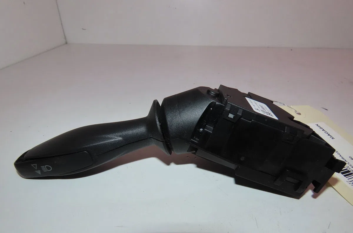 Commande eclairage Ford FIESTA VI (CB1, CCN) 1.25 (2008-2017) occasion