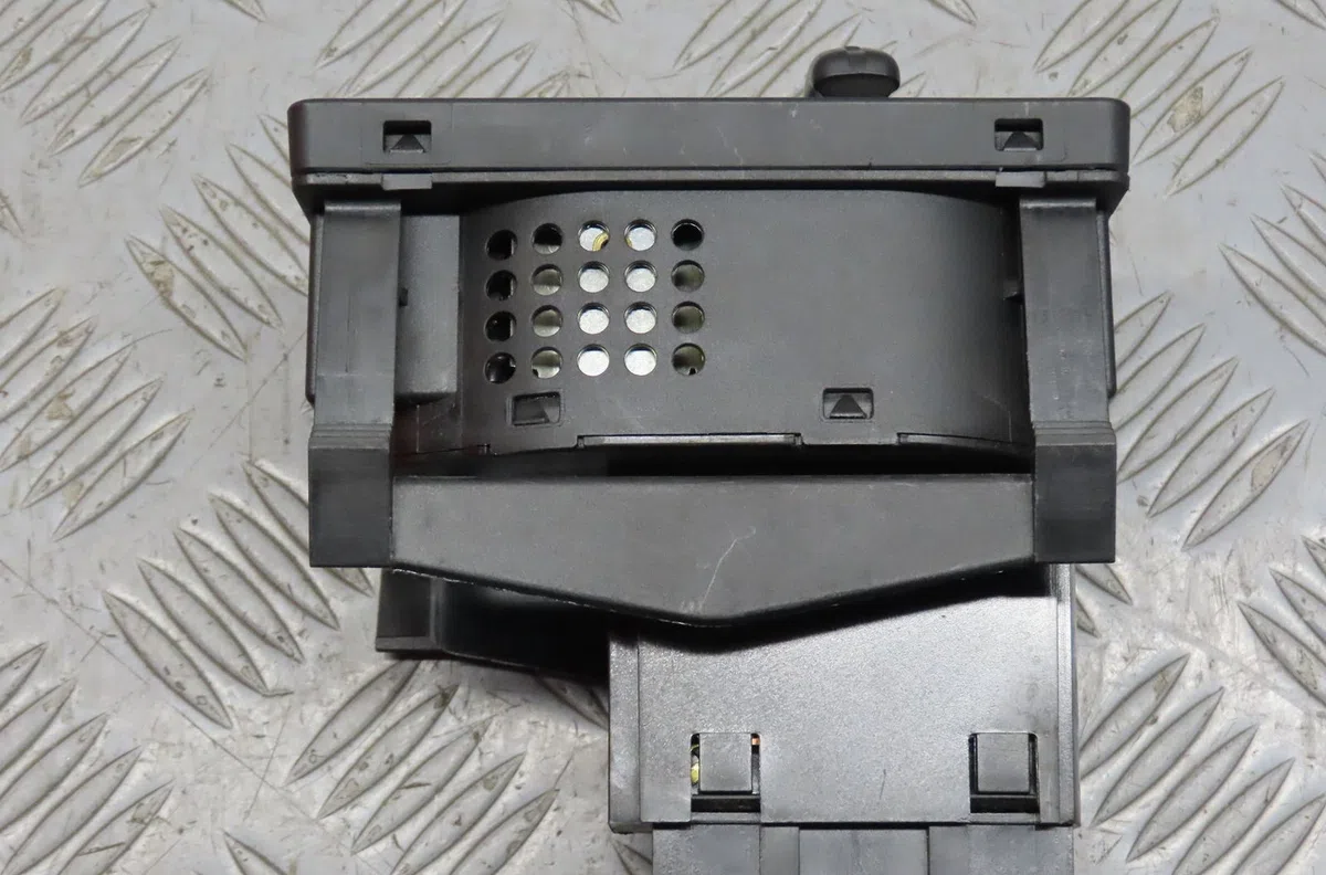 Commande eclairage Ford KUGA I 2.0 tdci (2008-2012) 5 portes occasion