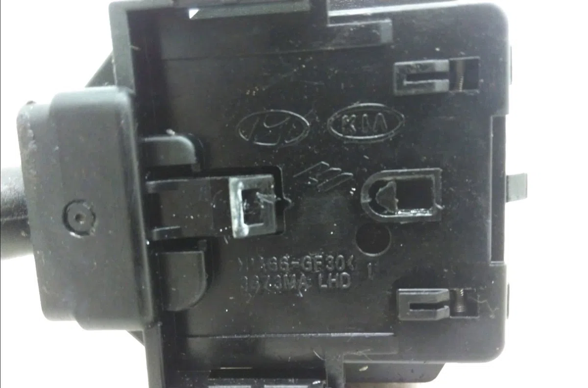 Commande eclairage Kia CEE'D 3-5 portes (ED) 1.6 crdi 90 (2006-2012) occasion