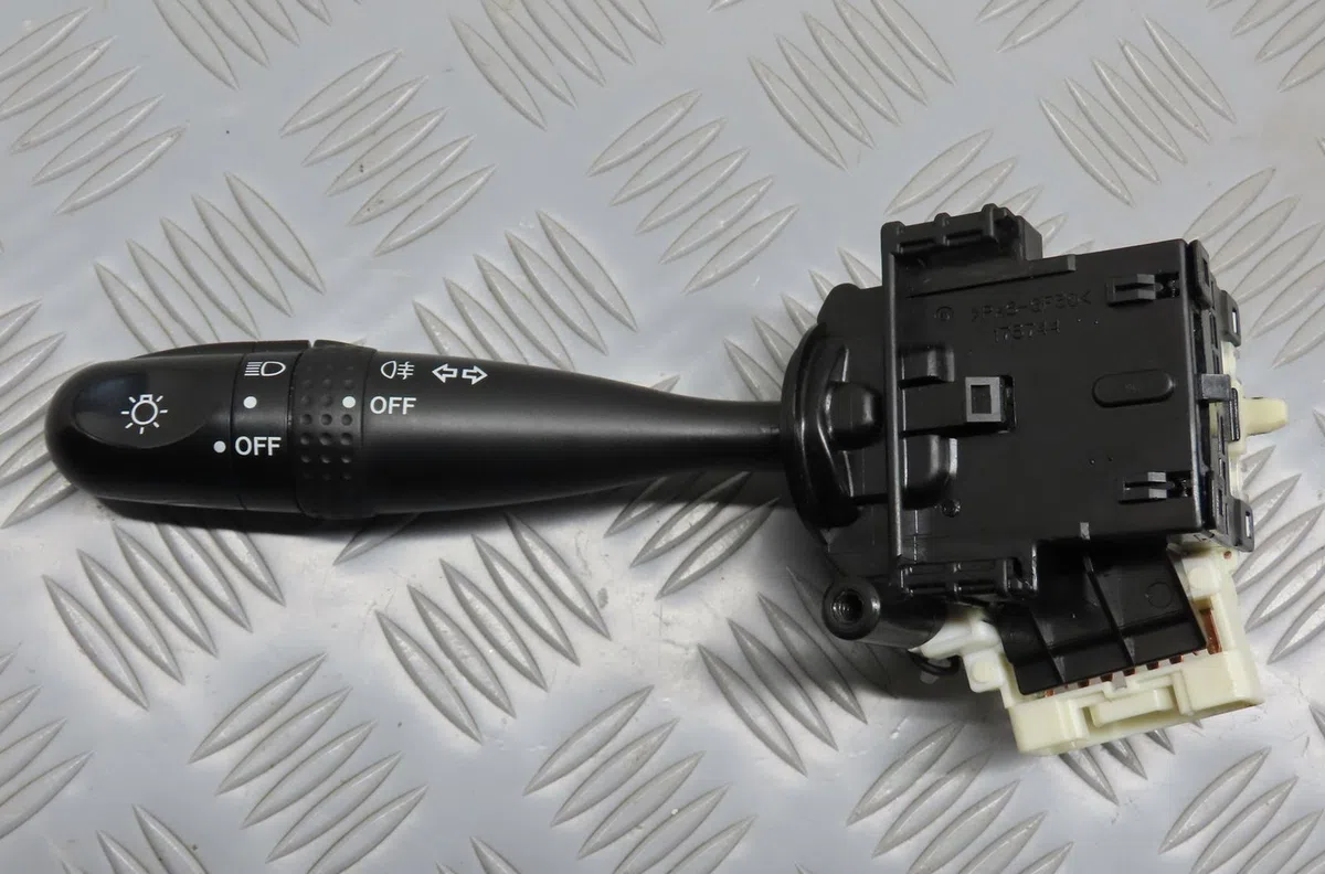 Commande eclairage Opel AGILA (B) (H08) 1.2 (f68) (2010-2014) occasion