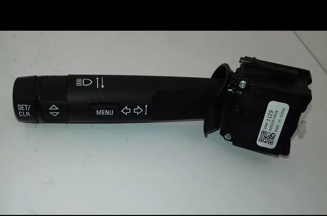 Commande eclairage Opel CORSA E (X15) 1.2 (08, 68) (2014) occasion