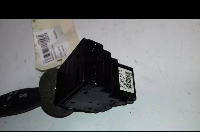 Commande eclairage Peugeot 206 3-5 portes (2A-C) 2.0 hdi 90 (1999-2009) 5 portes occasion
