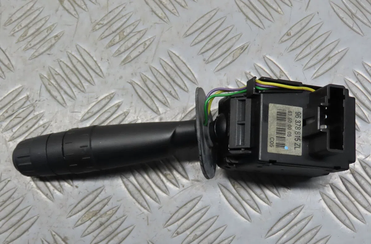 Commande eclairage Peugeot 607 (9D, 9U) 2.2 hdi (2000-2006) occasion