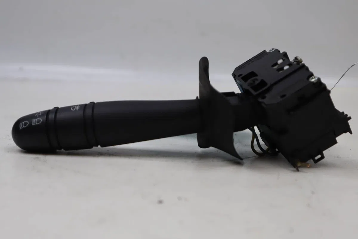 Commande eclairage Renault CLIO II (BB_, CB_) 1.5 dci (b-cb08) (2001-2005) 5 portes occasion