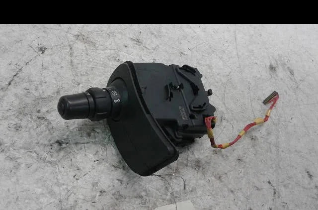 Commande eclairage Renault CLIO III (BR0-1, CR0-1) 1.5 dci (c-br0g, c-br1g) (2005-2012) 5 portes occasion