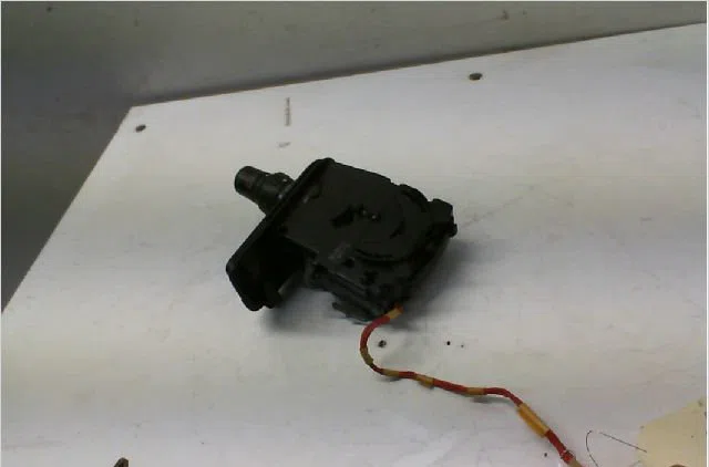 Commande eclairage RENAULT CLIO III Phase 1 09-2005--03-2009 1.2 TCE 16v 100ch occasion