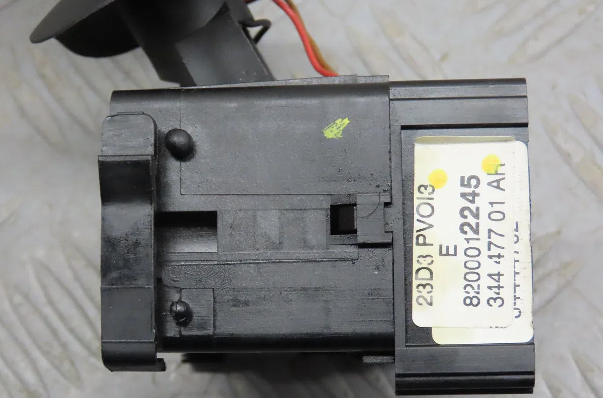 Commande eclairage Renault LAGUNA II (BG0-1_) 1.8 16v (bg06, bg0j, bg0m) (2001-2007) 5 portes occasion