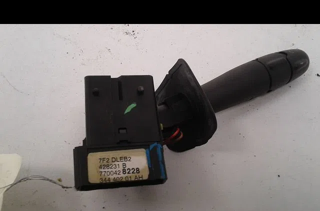 Commande eclairage Renault MEGANE I (BA0-1_) 1.9 dti (ba1u) (2001-2003) occasion