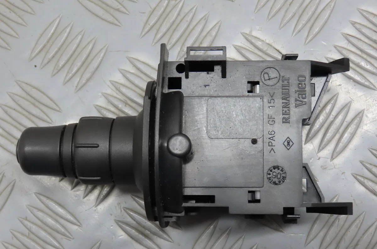 Commande eclairage Renault SCÉNIC II (JM0-1_) 2.0 dci (jm1k) (2005-2008) occasion