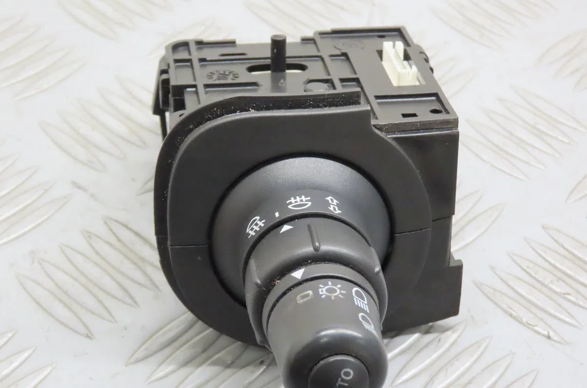 Commande eclairage Renault SCÉNIC II (JM0-1_) 2.0 dci (jm1k) (2005-2008) occasion