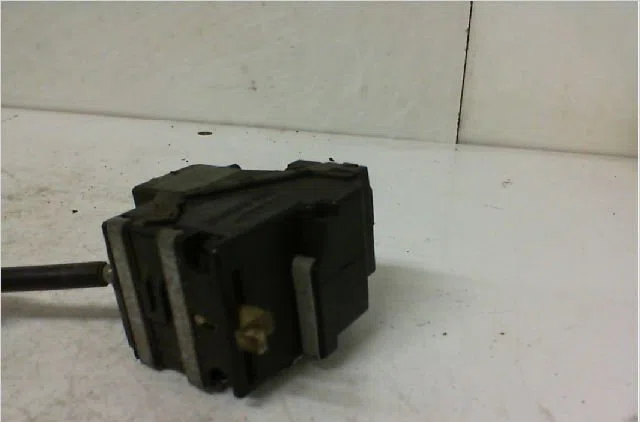 Commande eclairage RENAULT SUPER 5 Phase 1 10-1984--12-1996 1.1 occasion
