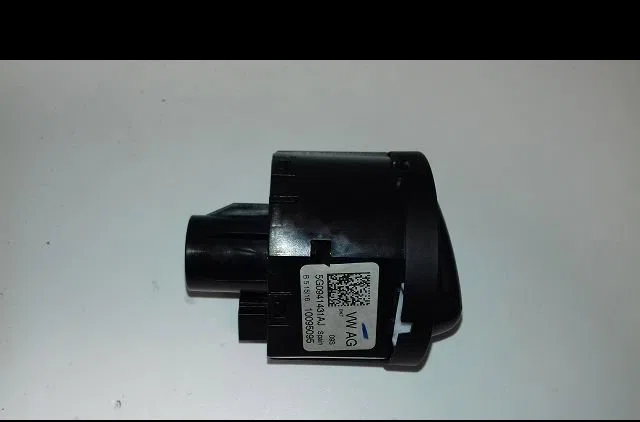 Commande eclairage Seat IBIZA IV (6J5, 6P1) 1.0 (2015-2017) occasion