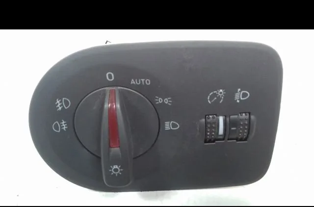 Commande eclairage Seat IBIZA IV (6J5, 6P1) 1.6 tdi (2009-2015) occasion