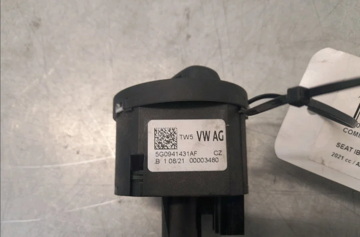 Commande eclairage Seat IBIZA V (KJ1, KJG) 1.0 tsi (2017) occasion