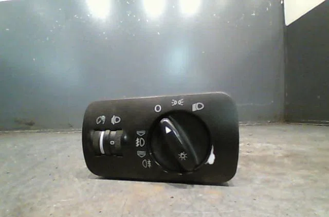 Commande eclairage Seat TOLEDO II (1M2) 1.9 tdi (1999-2004) occasion