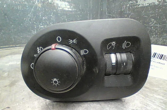 Commande eclairage Seat TOLEDO III (5P2) 2.0 tdi 16v (2004-2009) occasion