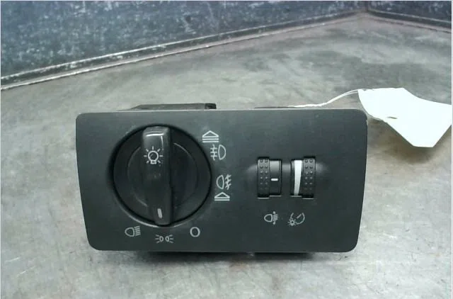Commande eclairage Skoda FABIA I (6Y2) 1.4 tdi (2005-2008) occasion